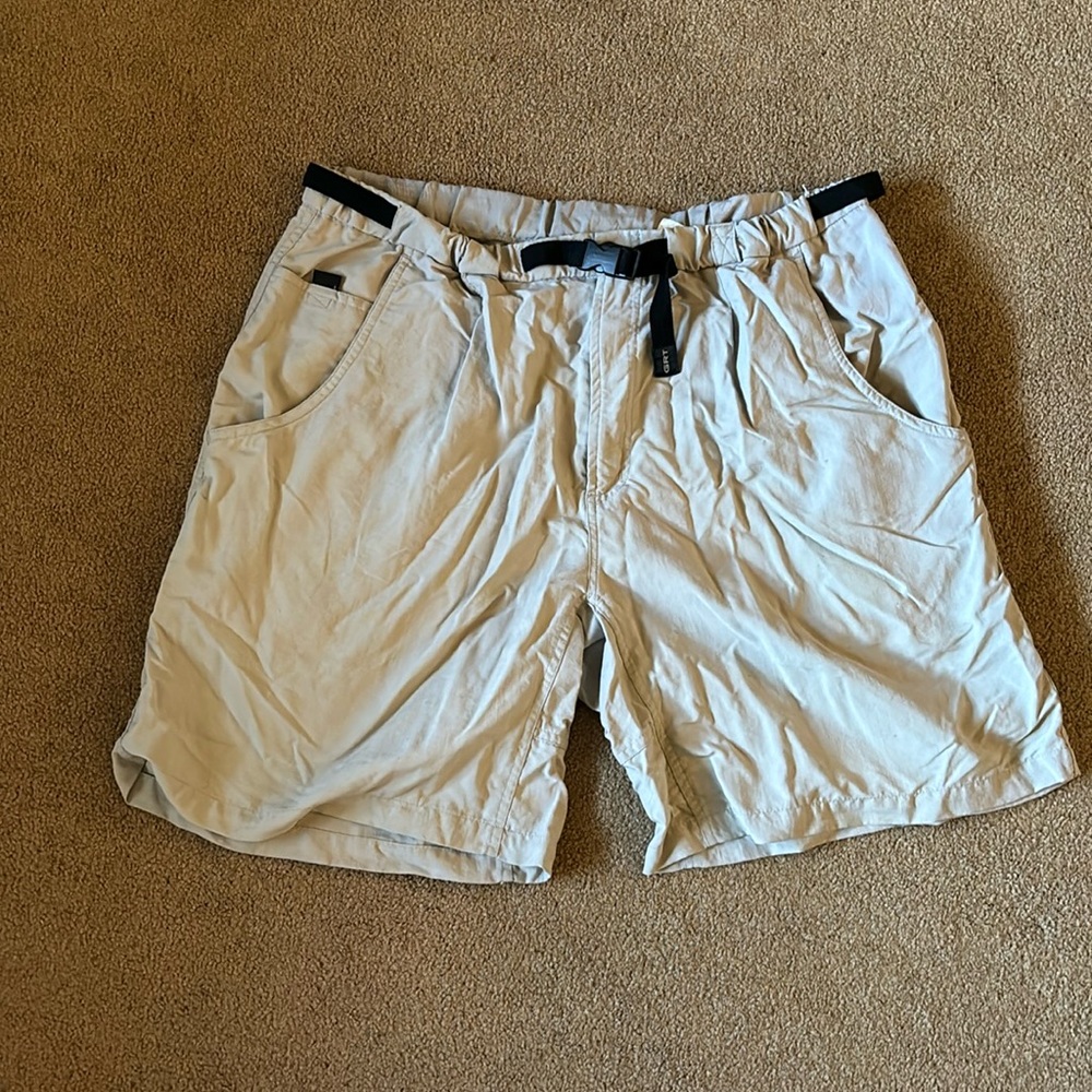 Columbia GRT size 40 shorts